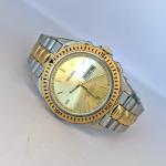 Vintage Gruen Dive Style Watch Rotating Bezel 2 Tone 38mm Mens