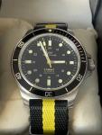 Glycine Combat Sub GL0258 30ATM 25J Automatic Black / Yellow Satin Strap Watch