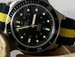 Glycine Combat Sub GL0258 30ATM 25J Automatic Black / Yellow Satin Strap Watch