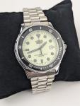 Vtg NEW OLD STOCK Lorus 100m Diver Watch V532-7F70 Black Bezel Luminous Dial 