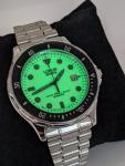 Vtg NEW OLD STOCK Lorus 100m Diver Watch V532-7F70 Black Bezel Luminous Dial 