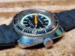 Vintage 1974 Caravelle Ladies N4 "Devil" Diver Watch - Working Great!
