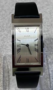 DOXA Curved Tank Watch Vintage 1965; Original band & buckle, running