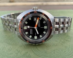 Doxa Sub 1500T Sharkhunter Black Automatic Watch