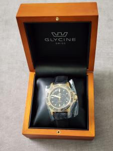 Glycine GL0186 Gold Black Leather 42mm automatic combat sub  20 ATM sapphire 