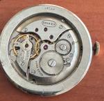 VINTAGE MEN'S DOXA S.A. WRIST WATCH MOVEMENT CAL. 942 TICKS  BUT NEEDS SERVICE