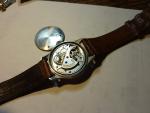 RUNNING SMOOTH-BEAUTIFUL--1950S-MENS-17J-DOXA-MILITARY-STYLE-- -WRISTWATCH