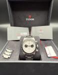 TUDOR Black Bay 79360N