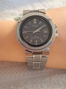 Men's Pulsar Solar Watch Model V145-0C90 Black Dial Analog Stainless Steel