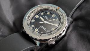Neo-Vintage Doxa Sub 250 Sharkhunter Dive Watch