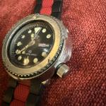 Vintage SEIKO Professional Diver 7549-7010 “Baby Tuna” Day Date Quartz JAPAN215