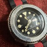 Vintage SEIKO Professional Diver 7549-7010 “Baby Tuna” Day Date Quartz JAPAN215
