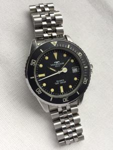 Vintage Technos Sky Diver Quartz Swiss Made Watch