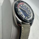 VTG Unichron Dive Watch Men Silver Tone Blue Dial Date 17 Jewels Automatic Works
