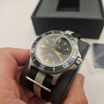 GLYCINE GL0083 COMBAT SUB 42MM SWISS AUTOMATIC WATCH LIGHTLY SCUFF FACE