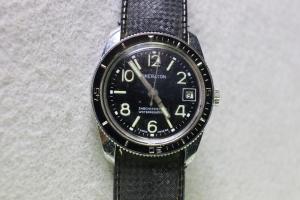 Vintage Sheraton 17 Jewels Swiss Skin Diver Wristwatch