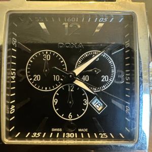 VINTAGE ELEGANT MEN'S RECTANGLE 34mm SWISS CHRONOGRAPH QUARTZ WATCH "DOXA 296.10