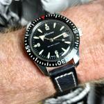 Lucerne 70s Vintage Geneva Sport 200M Diver Swiss Mechanical Watch 38mm NICE!