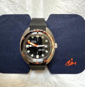 Doxa Sub 1500T Black with rubber strap  45mm Automatic Watch