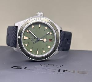 Glycine Combat Sub Men’s Green Dial Automatic 36mm Watch Gl0394 With Box/Papers