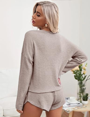Ekouaer Long Sleeve Top and Shorts Pajama Set