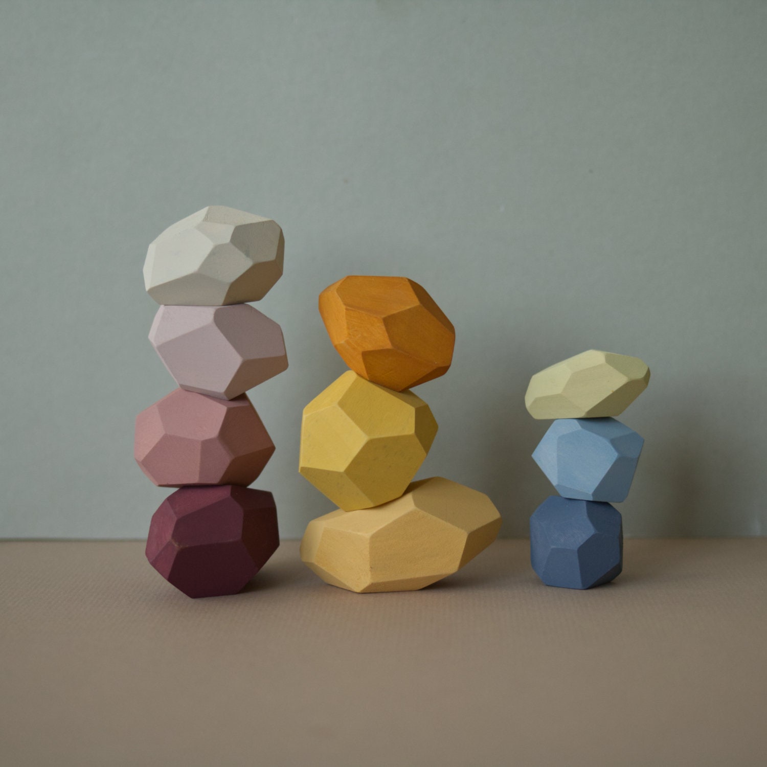 Montessori Wooden Balancing Stones - Set of 10