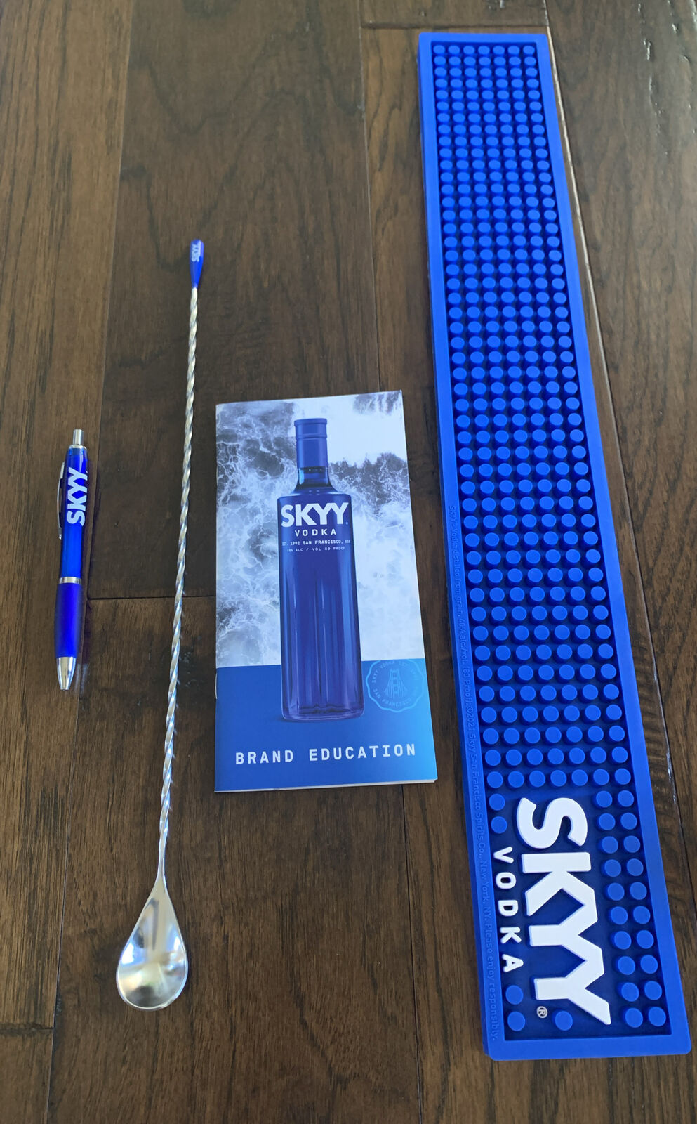 Skyy Vodka Bartender Kit - 11 Pieces
