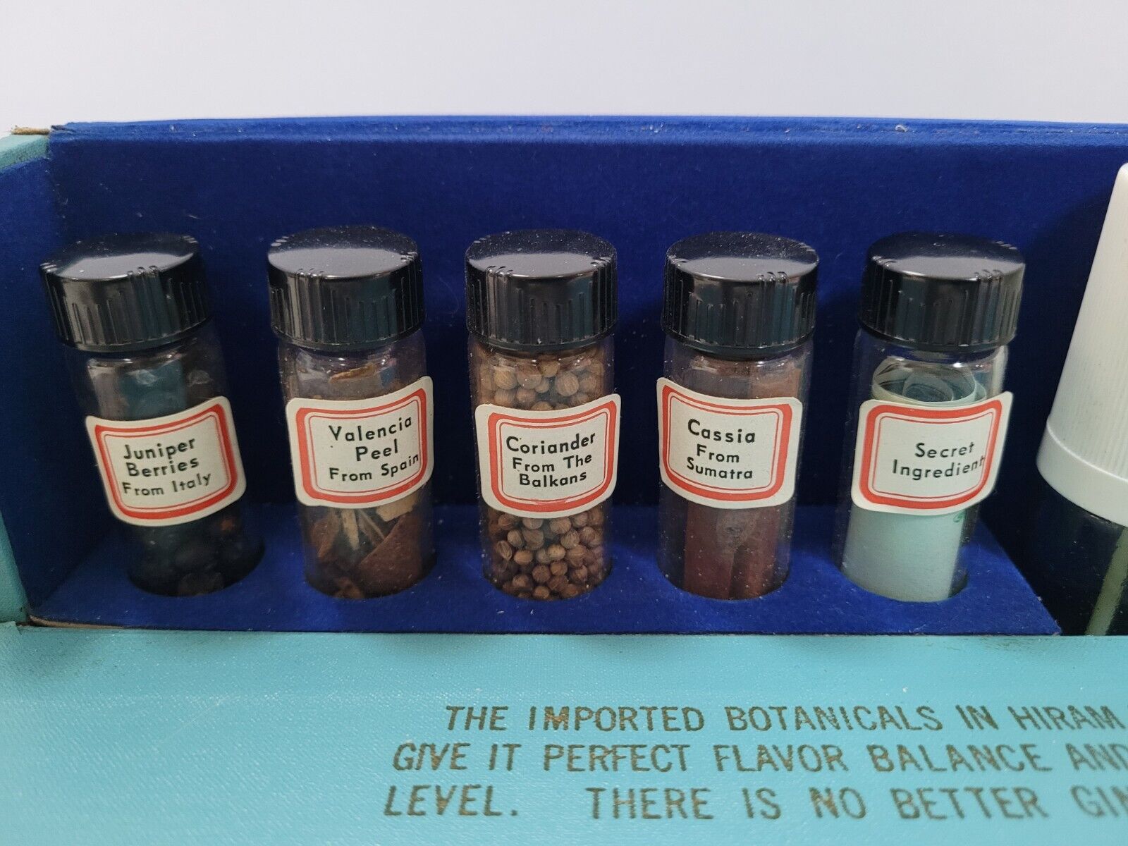 Hiram Walker London Dry Gin Salesman Sample Kit