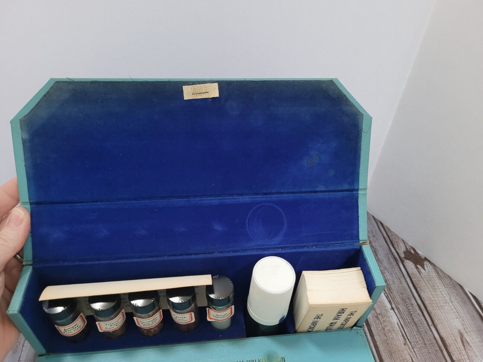 Hiram Walker London Dry Gin Salesman Sample Kit