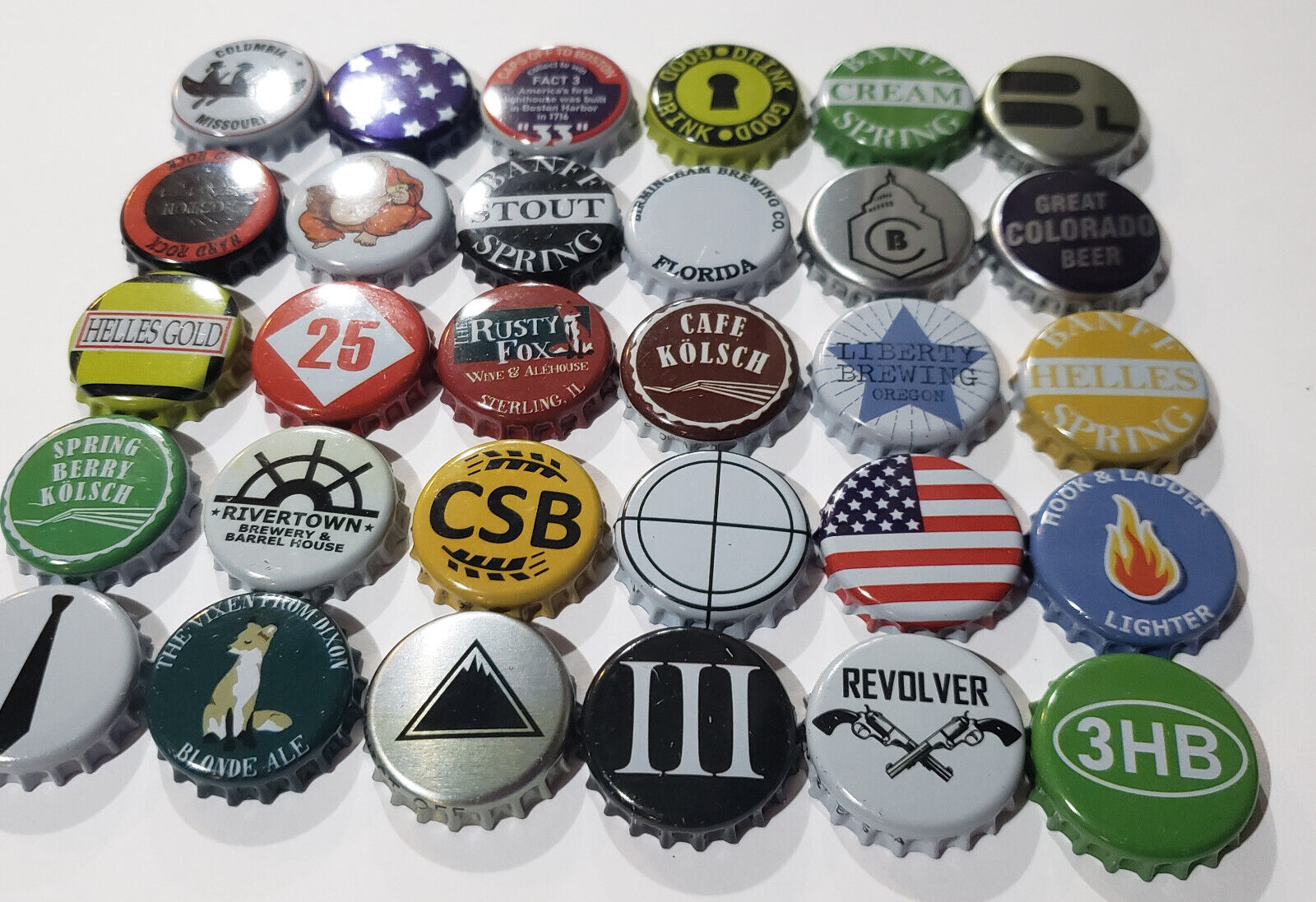 Assorted Beer Bottle Caps Set - 500 Caps