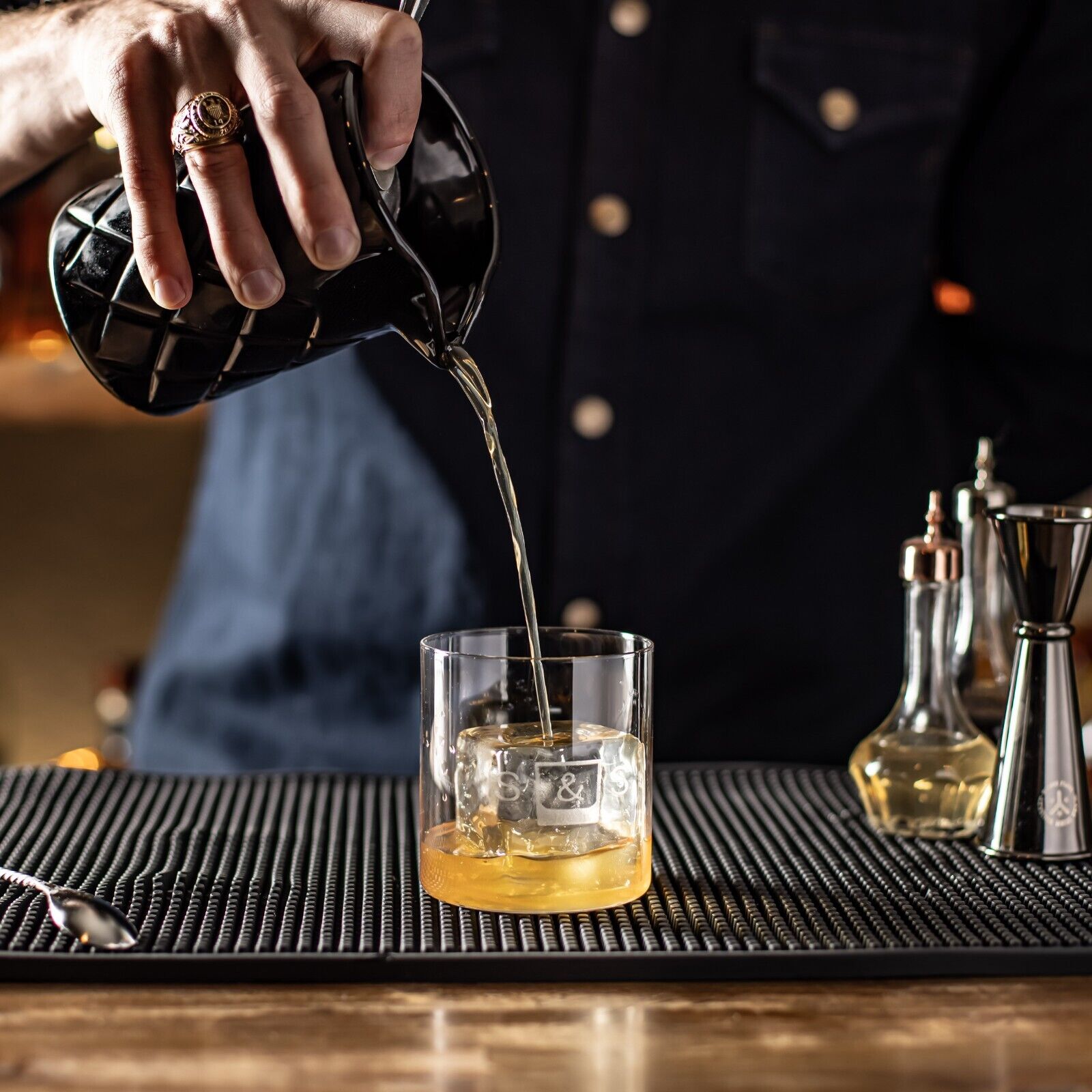 Yarai Stirring Pitcher in BLACK for Craft Cocktails