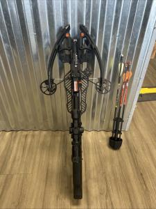 Ravin R10 Reverse Draw Crossbow with Bolts