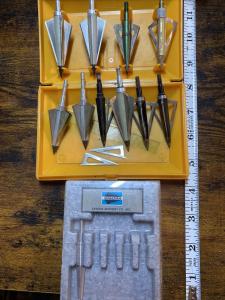 Savora 11-Pack Archery Broadheads with Extra Cutters
