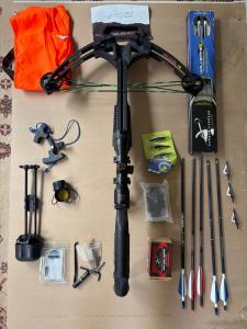 Barnett Gamecrusher Reverse Draw Crossbow 330 fps