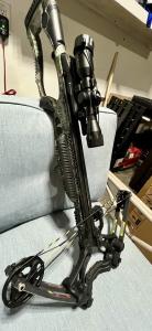 Barnett Whitetail Hunter STR Crossbow with Extras