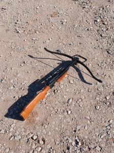 HOU SHIUEH 150lb Reverse Draw Crossbow with Wood Stock