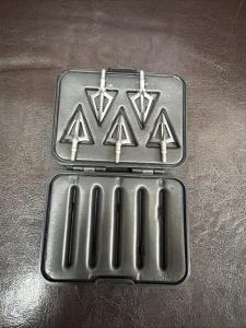 G5 100 Grain Broadheads with Carrying Case