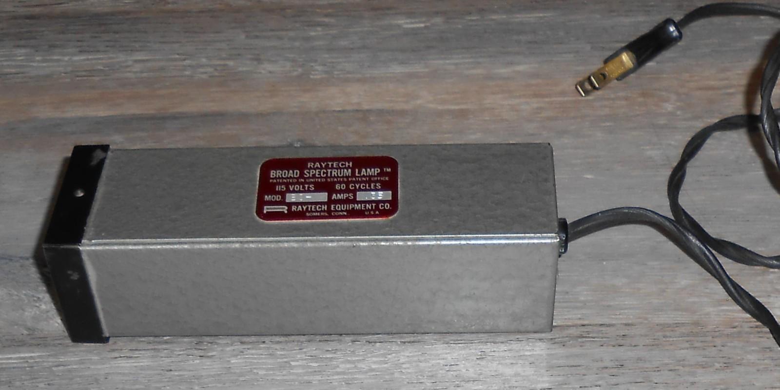 Raytech Broad Spectrum  Lamp Model # BS-1 USED WORKING With 5ft power Cord