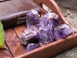 BEZAVO Amethyst Rough Stones - 1 lb Raw Crystals for Tumbling, Jewelry Making, Polishing, Cabbing, Lapidary, Fountain Rocks, Decoration, Gem Mining, Wire Wrapping, and Reiki Healing