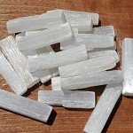 Sawcart ½ Lb Selenite Bulk Rough Raw Rock Natural Crystal Gem Stone for Cabbing, Tumbling, Lapidary, Polishing, Wire Wrapping, Fountain, Wicca, Reiki Healing, Mediation, Chakra Balancing, Yoga