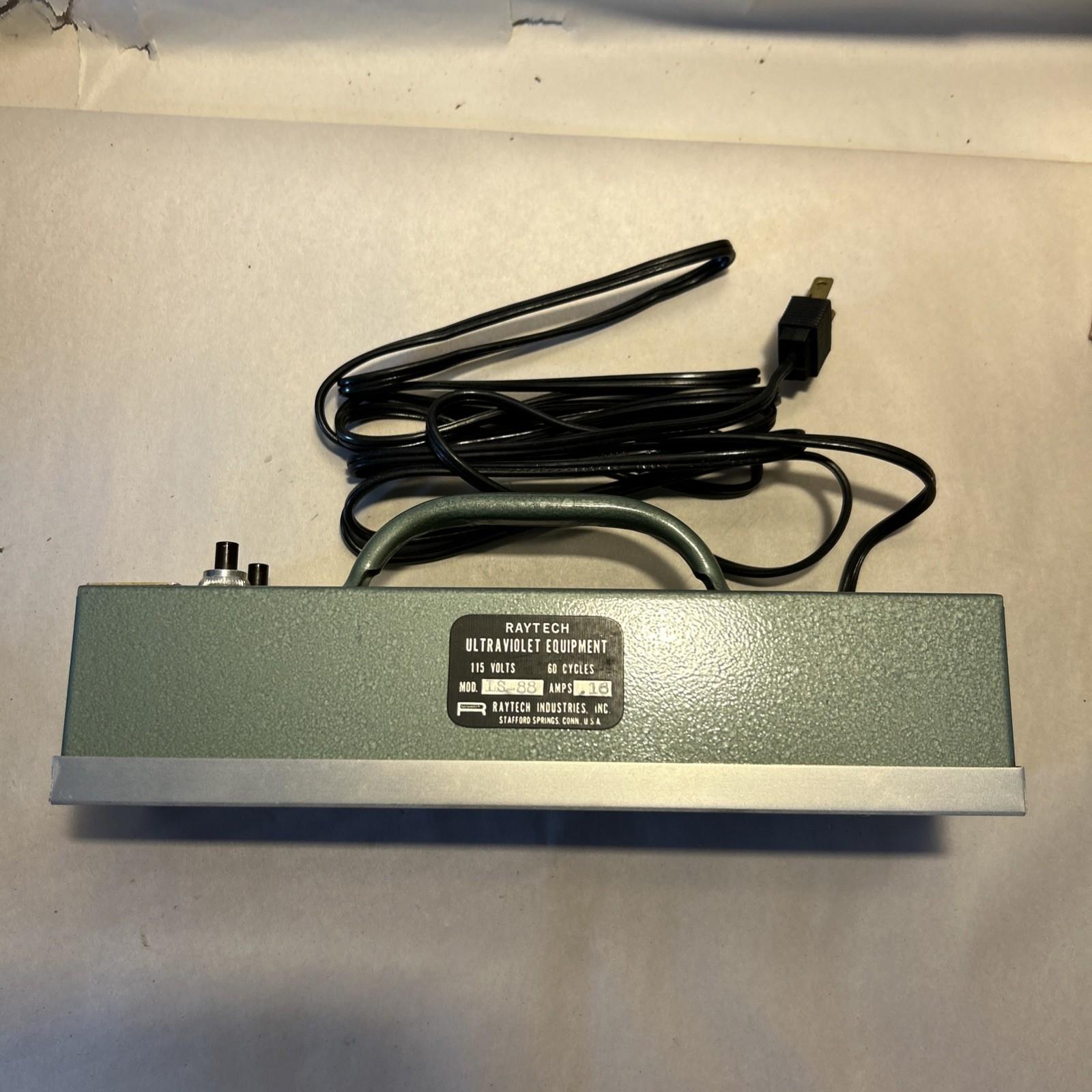 Vintage RAYTECH Ultraviolet Equipment IS-88 For Parts / Repair