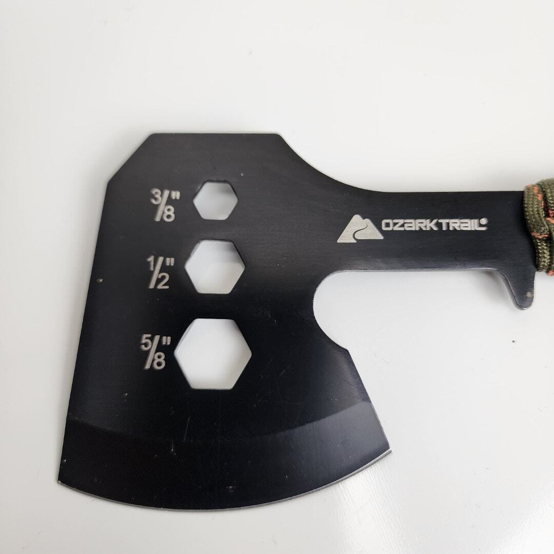 Paracord Hatchet with Fire Starter Package