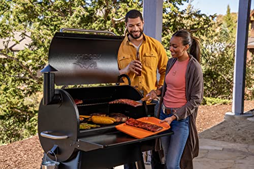 Traeger Pro Series 780 Wood Pellet Grill, Black