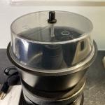 Vibratory Rock Tumbler for Gem Polishing