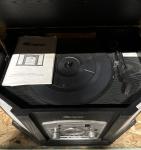 Memorex Vintage Style Turntable with Radio & CD