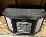 Memorex Vintage Style Turntable with Radio & CD