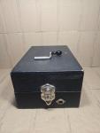 Antique Portable Hand Crank Gramophone Project