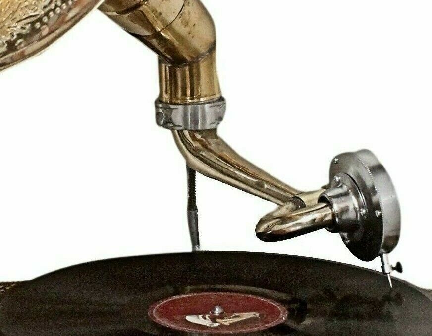 HEX Gramophone Player: Vintage Brass Horn Design