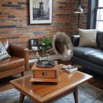 Antique Replica RCA Victor Gramophone with Bronze Horn