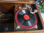 Itonia Hand Crank Oak Gramophone c.1910s